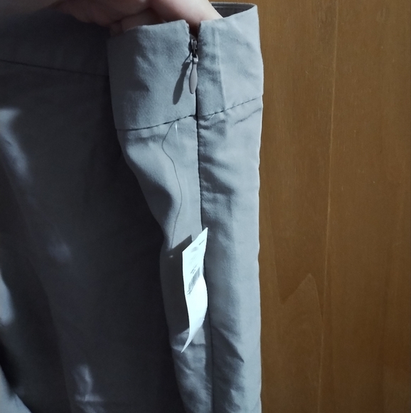 NWT Gap shorts - Picture 3 of 4